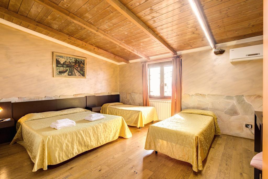 Villa Gengi Ardea Buitenkant foto