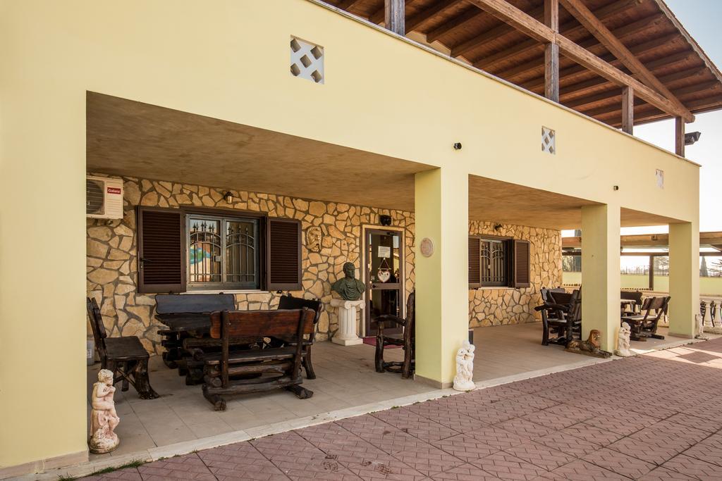 Villa Gengi Ardea Buitenkant foto